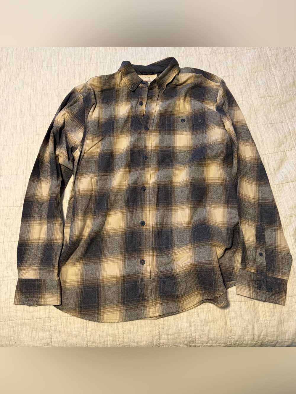 Men's Plaid Long-Sleeve Button-Up Shirt - Beige & Black